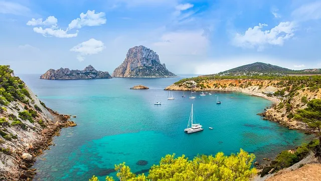 https://www.playayciudad.com/viajes/assets/upload/d27.webp