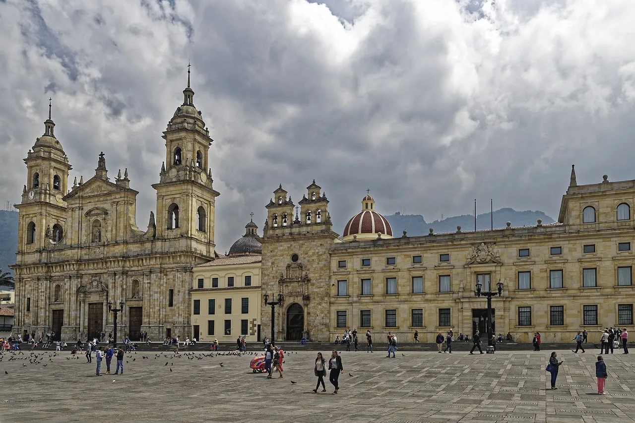 https://www.playayciudad.com/viajes/assets/upload/d5819.webp