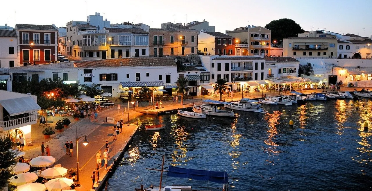 https://www.playayciudad.com/viajes/assets/upload/p223.webp